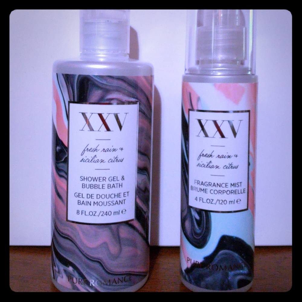Pure Romance XXV Shower Gel & Fragrance Mist